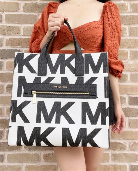 michael michael kors kenly large graphic logo tote bag|Michael Kors graphic logo purse.